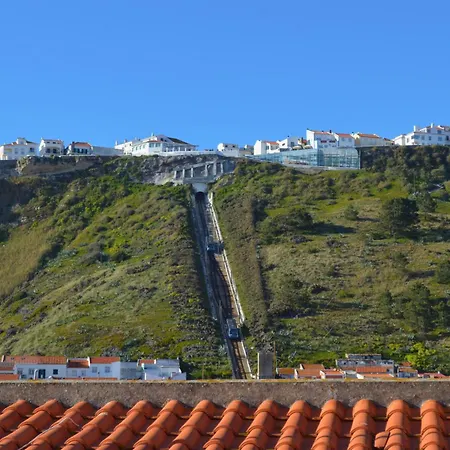 Porta 4 - Pe Na Areia * Nazaré