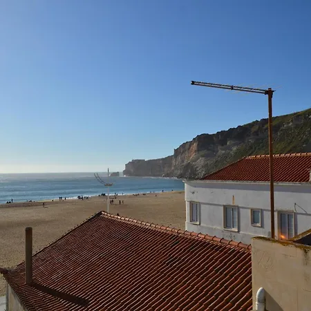 Porta 4 - Pe Na Areia Vakantiehuis Nazaré